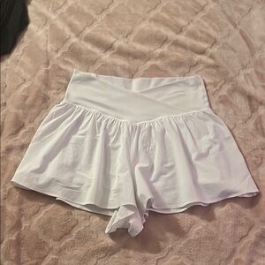 Offline by aerie white shorts